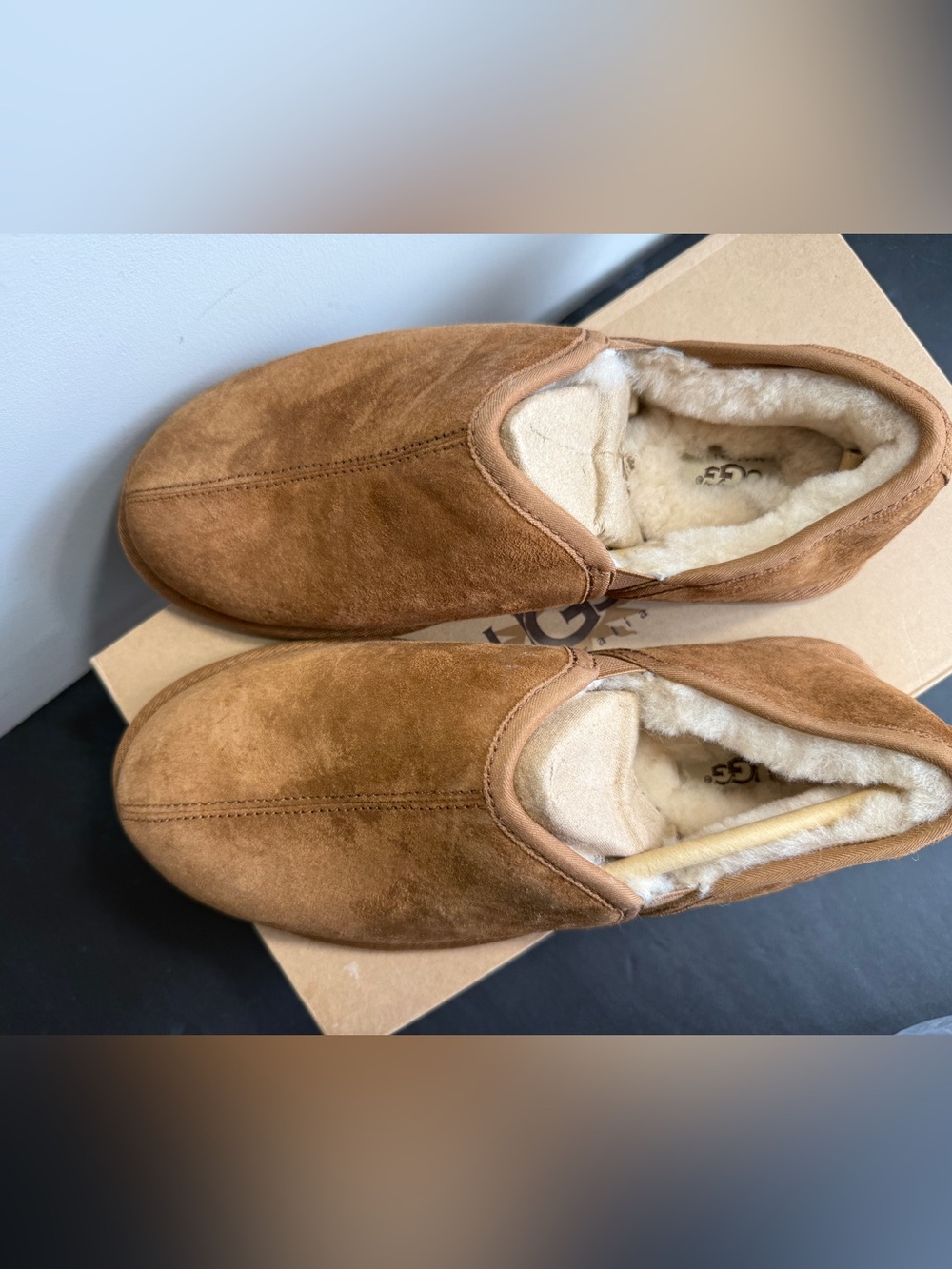 UGG Scuff Romeo II Slippers - Picture 4 of 12